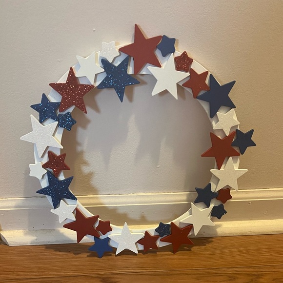 Handmade patriotic wreath - Picture 2 of 3
